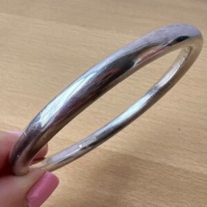 VINTAGE ROUND DOUGHNUT BANGLE BRACELET 925 STERLING SILVER MADE IN ITALY SLEEK